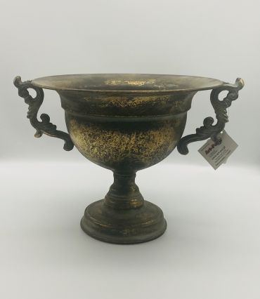 Metāla vāze